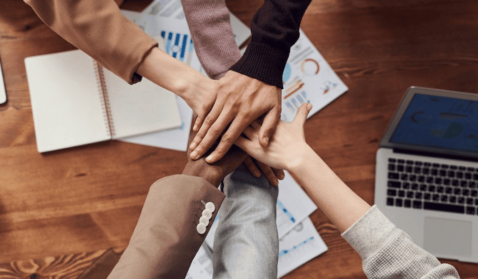 Como engajar equipes no processo de transformação comercial